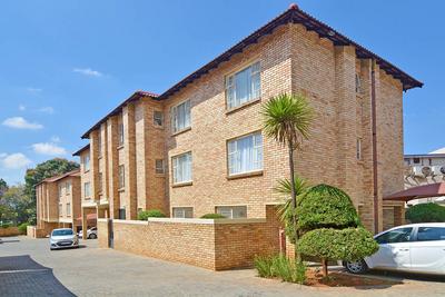 Apartment / Flat For Rent in Fairland, Johannesburg
