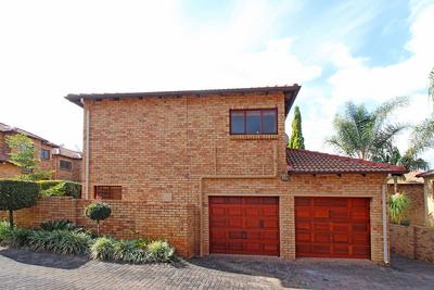 Townhouse For Sale in Willowbrook, Roodepoort