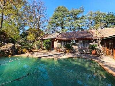 Smallholding  For Sale in Zonnehoewe, Roodepoort