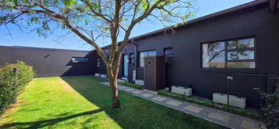 Cottage For Rent in Honingklip, Muldersdrift